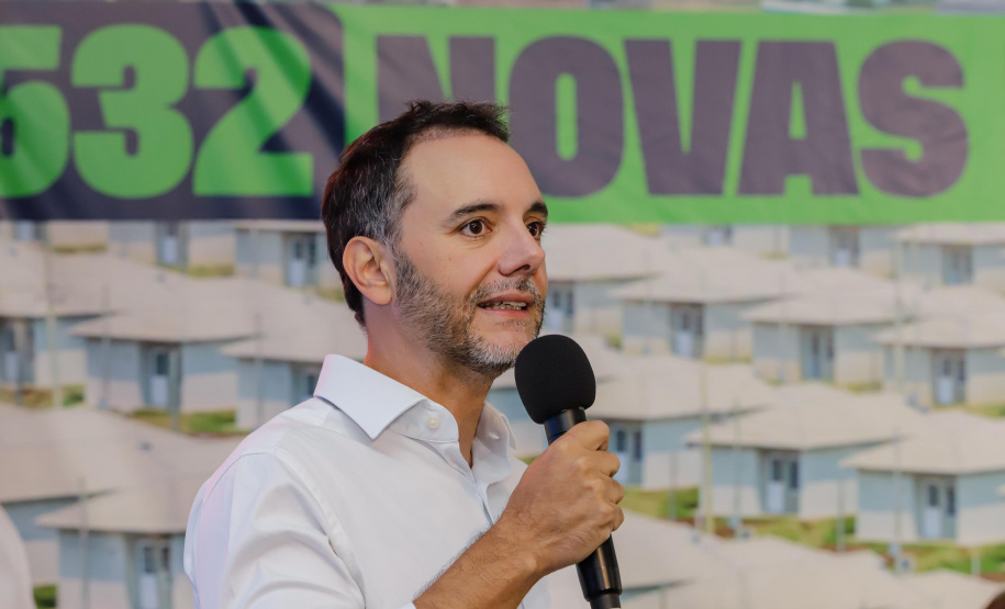 532 famílias de Cafelândia e Nova Aurora recebem as chaves da casa própria