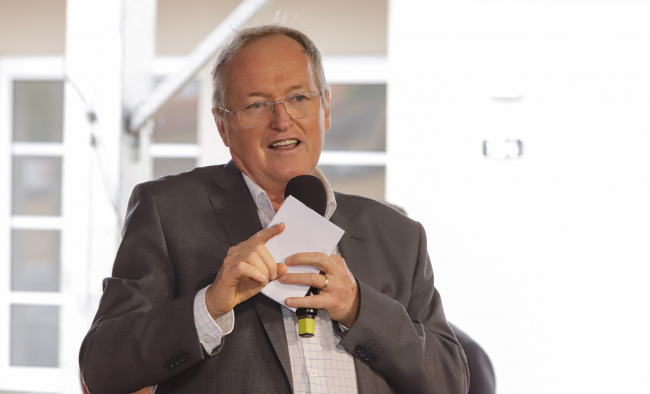 532 famílias de Cafelândia e Nova Aurora recebem as chaves da casa própria