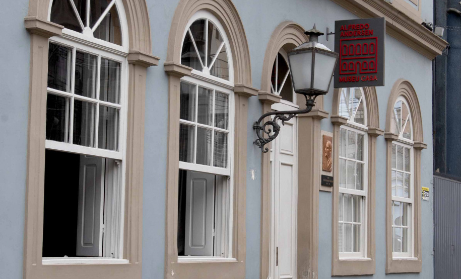 Museu Casa Alfredo Andersen promove sarau com dança e poesia