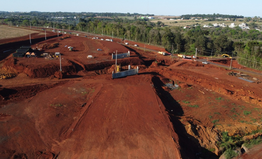 DER - Perimetral Leste pare-e-siga na Avenida Bubiak