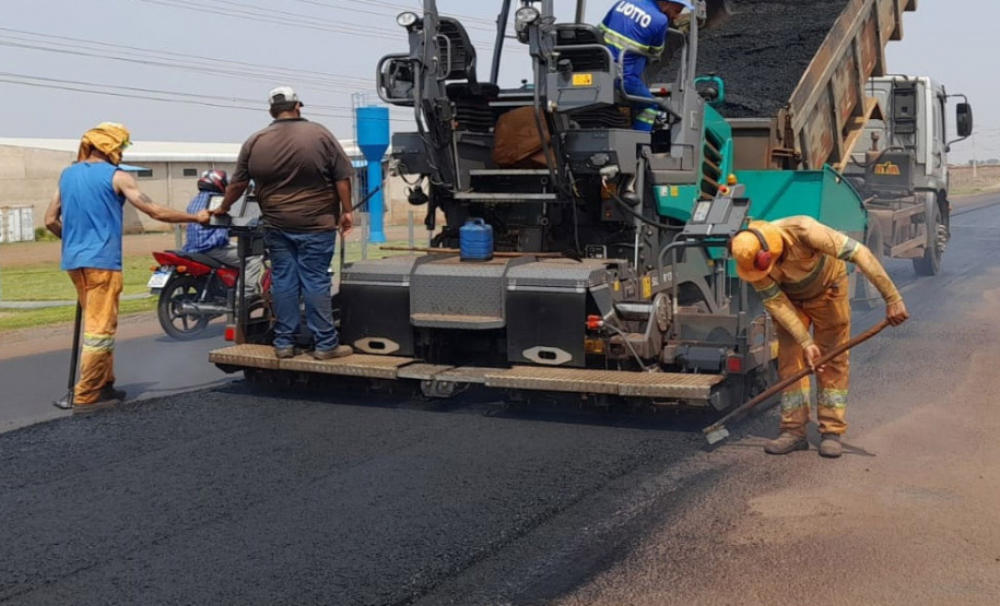Rodovia entre Palotina e Toledo recebe serviços de conservação do pavimento