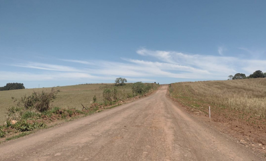 PR-459 Clevelândia a Mangueirinha Rodovia entre Clevelândia e Mangueirinha terá investimentos de R$ 8,1 mi em conservação