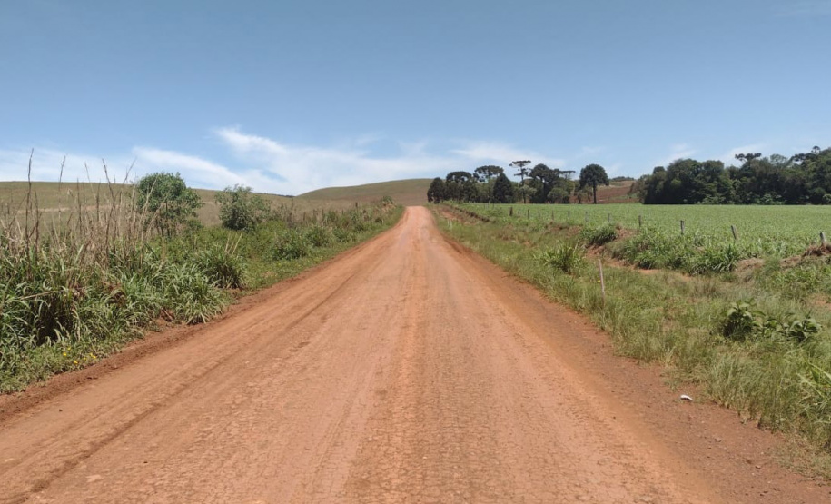 PR-459 Clevelândia a Mangueirinha Rodovia entre Clevelândia e Mangueirinha terá investimentos de R$ 8,1 mi em conservação