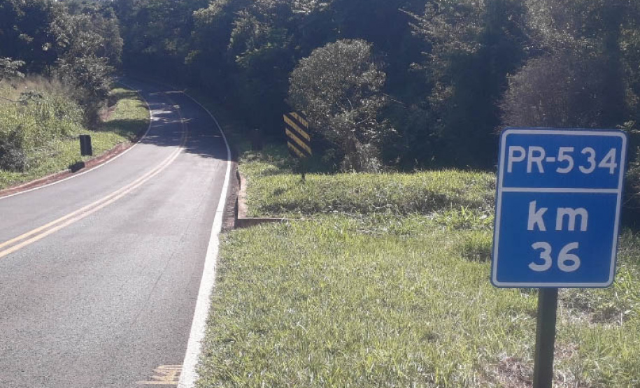 PR-534 Miraselva a Centenário do Sul - proseg Rodovia entre Centenário do Sul e Miraselva recebe serviços de segurança viária