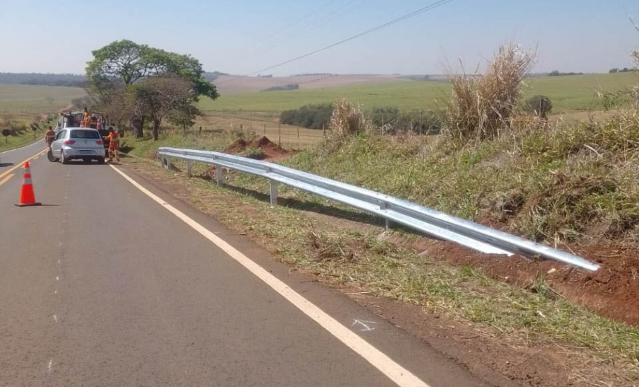 PR-534 Miraselva a Centenário do Sul - proseg Rodovia entre Centenário do Sul e Miraselva recebe serviços de segurança viária