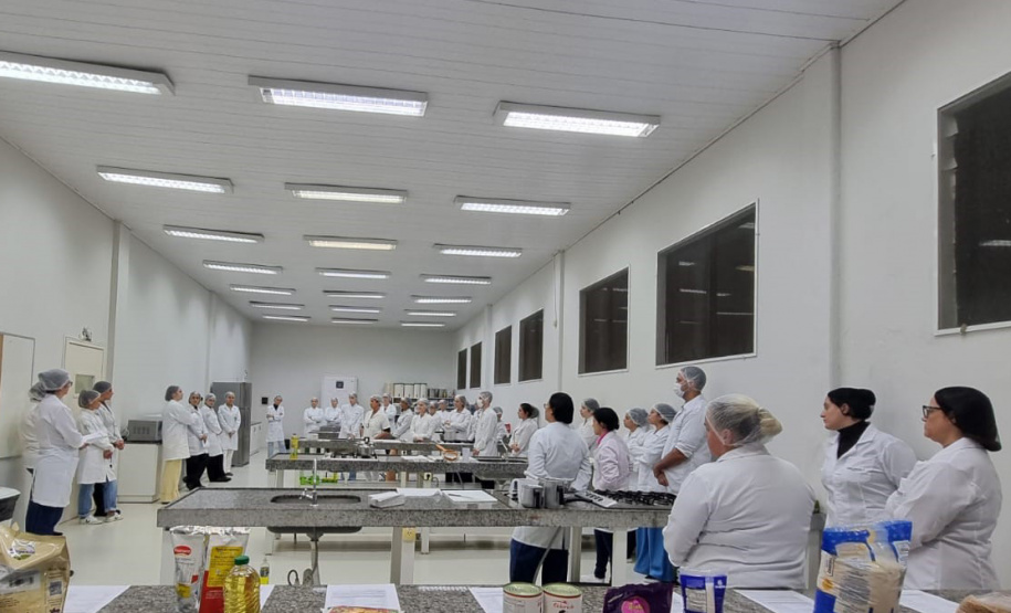 FUNDEPAR PROFISSIONAIS DE NUTRIÇÃO