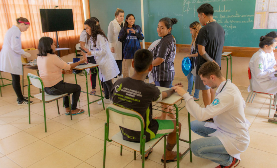 Medicina UEPG leva serviços de saúde para aldeia indígena na região