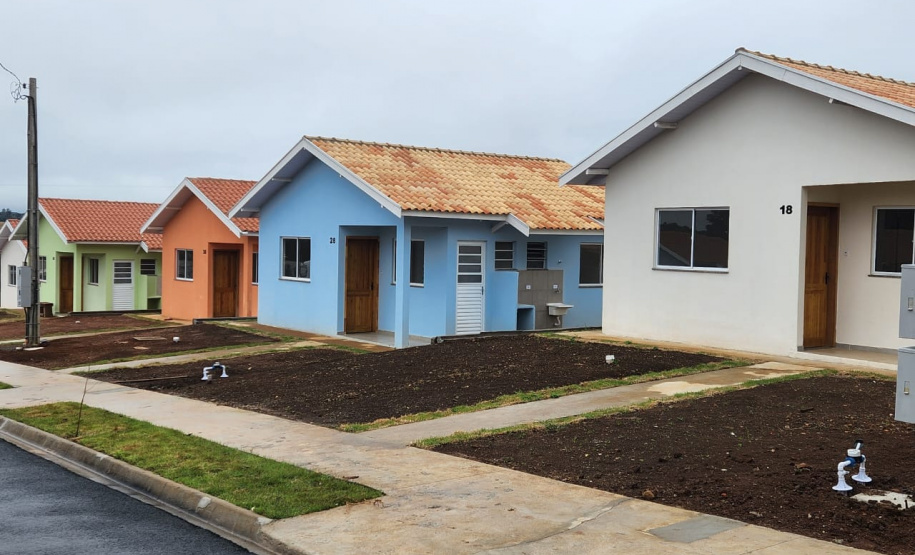 COHAPAR Entrega de moradias em Coronel Domingos Soares