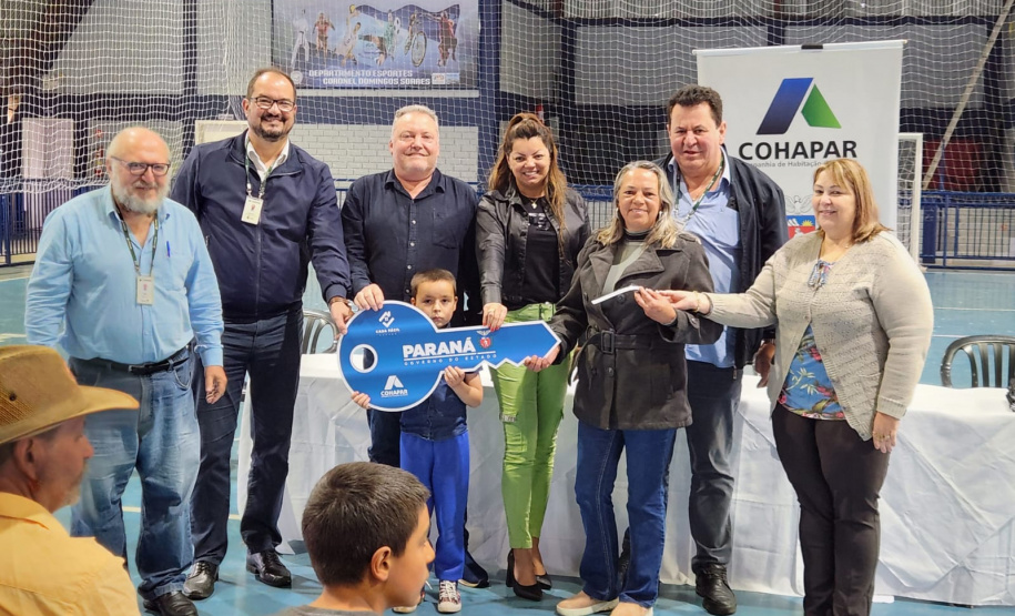 COHAPAR Entrega de moradias em Coronel Domingos Soares