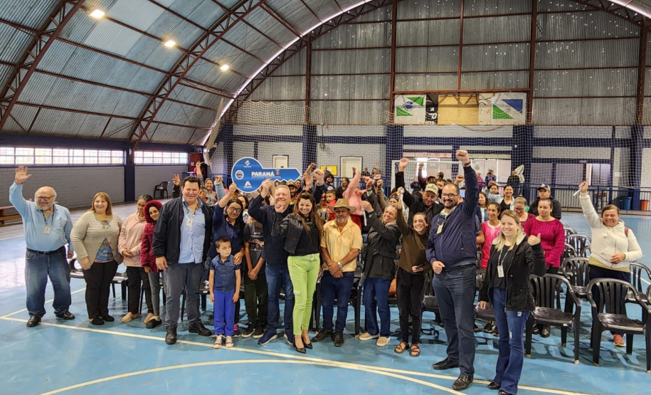 COHAPAR Entrega de moradias em Coronel Domingos Soares
