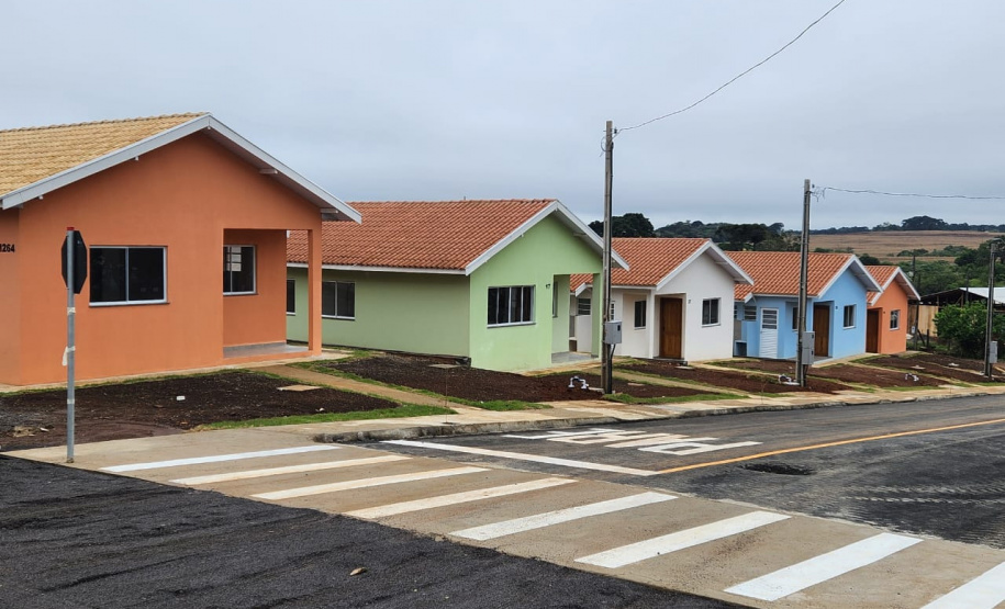 COHAPAR Entrega de moradias em Coronel Domingos Soares