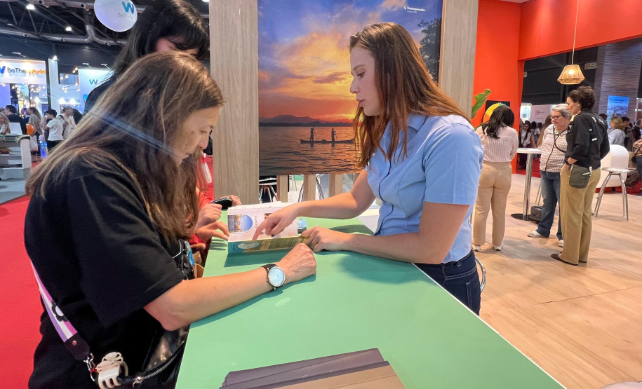 Paraná apresenta destinos, atrativos e gastronomia na Feira Internacional de Turismo em Buenos Aires