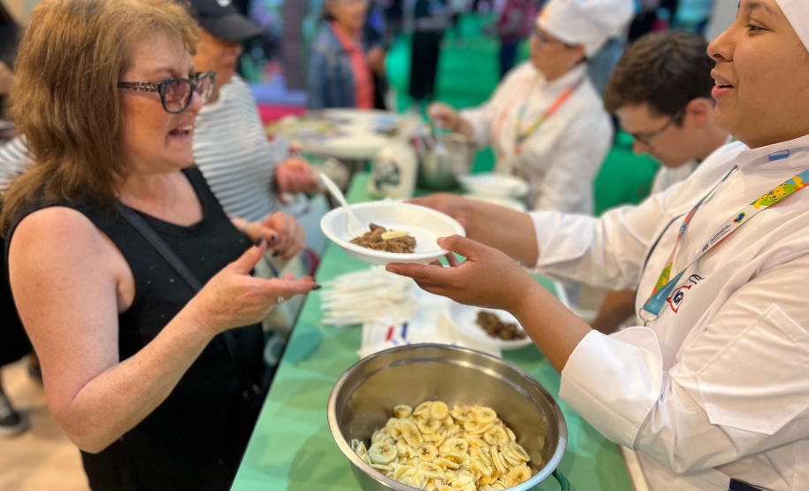 Paraná apresenta destinos, atrativos e gastronomia na Feira Internacional de Turismo em Buenos Aires