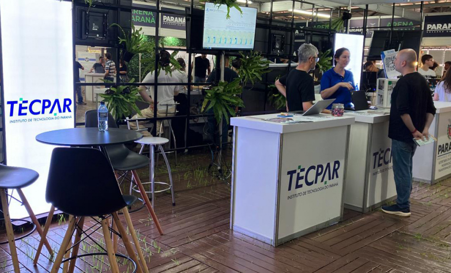 Governo do Paraná mobiliza conhecimento, inovação e serviços em evento de ciência e tecnologia