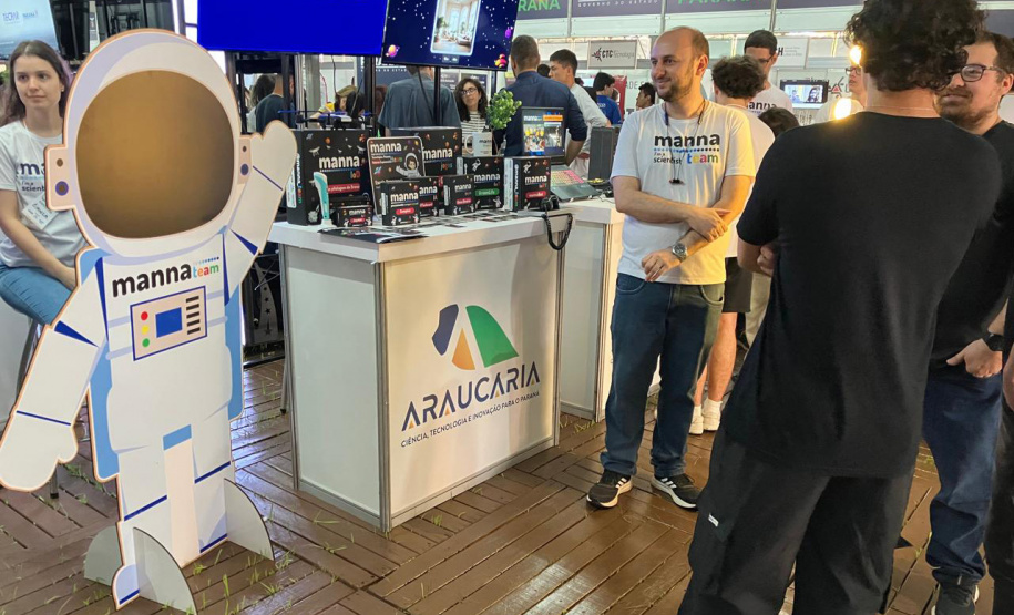Governo do Paraná mobiliza conhecimento, inovação e serviços em evento de ciência e tecnologia