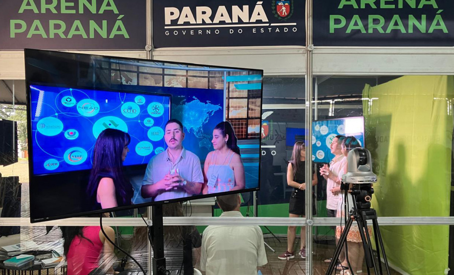 Governo do Paraná mobiliza conhecimento, inovação e serviços em evento de ciência e tecnologia