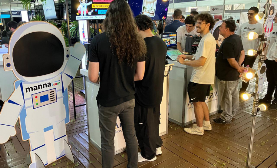 Governo do Paraná mobiliza conhecimento, inovação e serviços em evento de ciência e tecnologia