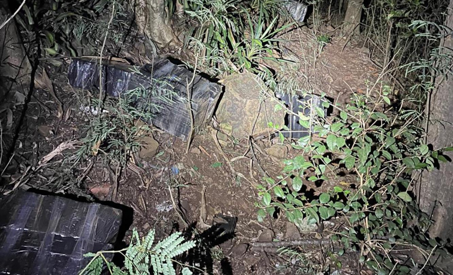 PMPR prende dupla com quase meia tonelada de maconha em Foz do Iguaçu; carga é avaliada em R$ 1,4 milhão