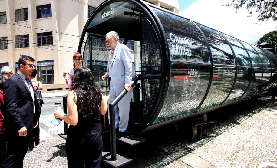 Diretor de "O Poderoso Chefão", Francis Ford Coppola lota Teatro Guaíra em aula de cinema