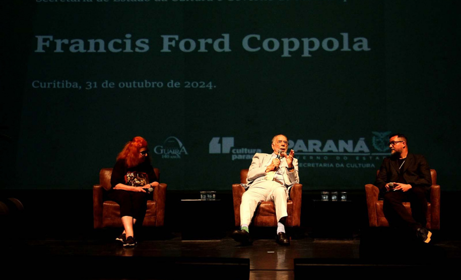 Diretor de "O Poderoso Chefão", Francis Ford Coppola lota Teatro Guaíra em aula de cinema