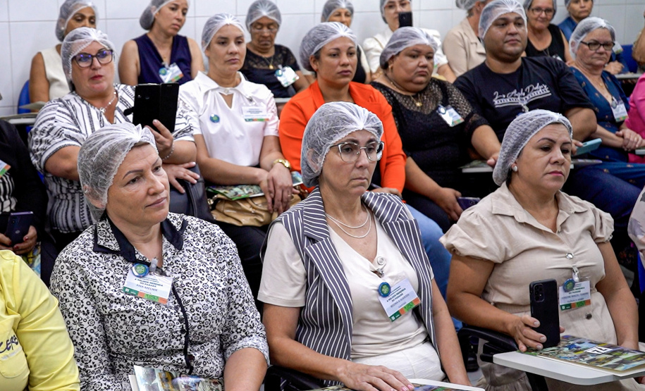 Merendeiras do Paraná têm aula com Manu Buffara
