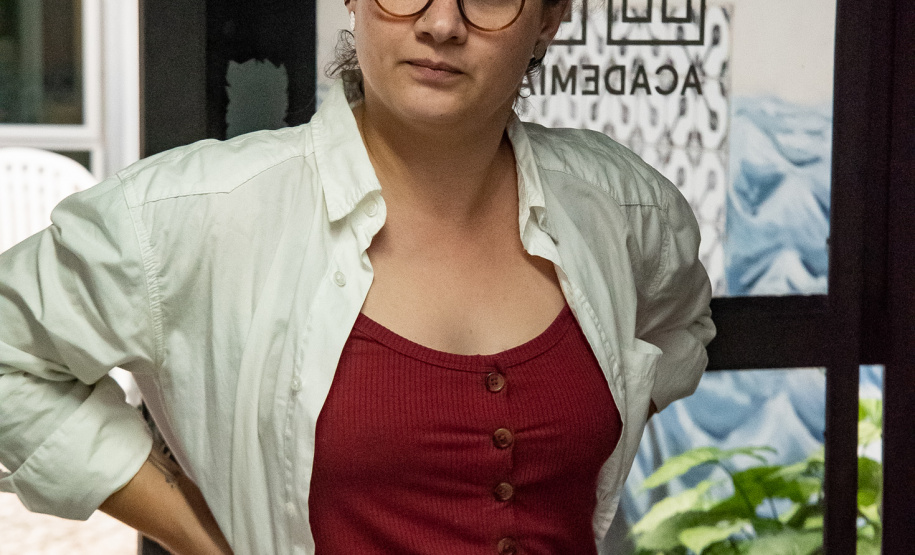 Tridimensionalidade do fio: conheça Ana Beatriz Artigas, a nova residente artística do Museu casa Alfredo Andersen