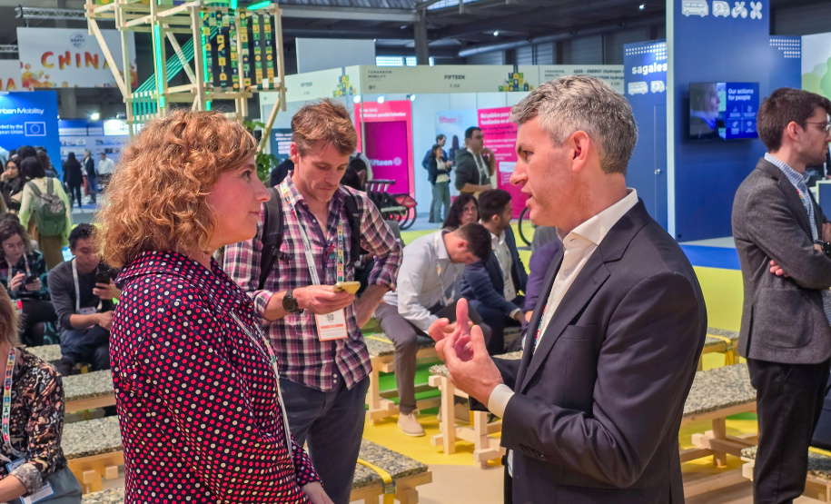 AMEP PROMOVE INTERCÂMBIO ENTIDADE METROPOLITANA