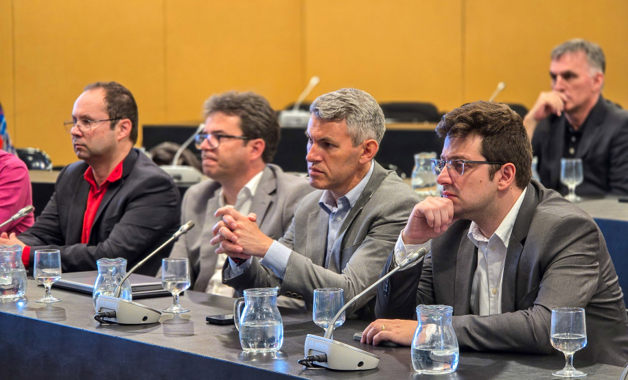 AMEP PROMOVE INTERCÂMBIO ENTIDADE METROPOLITANA