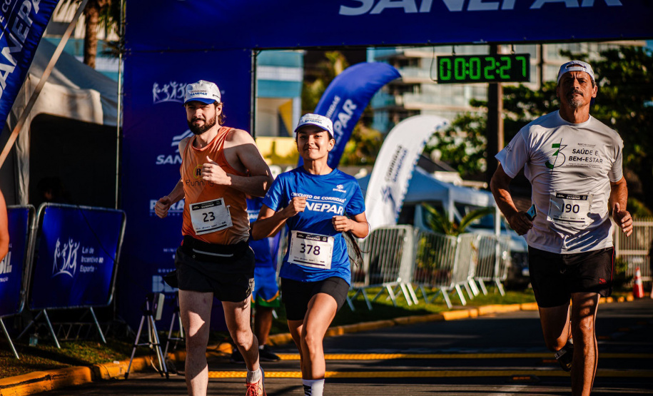 Circuito Corrida de Rua Sanepar e homenagens aos empregados marcam os 25 anos de certificação ISO 14.001 de Foz do Iguaçu