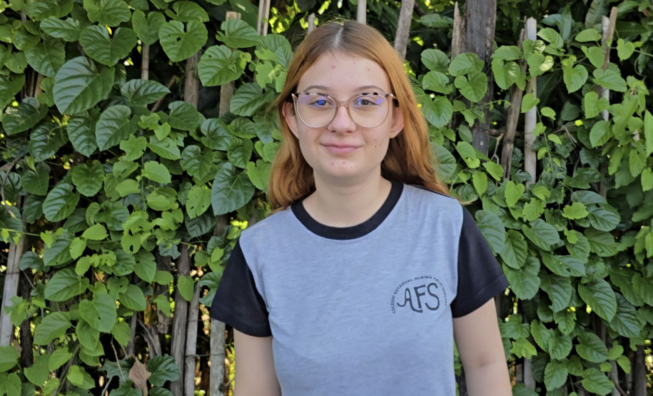 Jovens participam de ação de proteção da nascente do São Lourenço