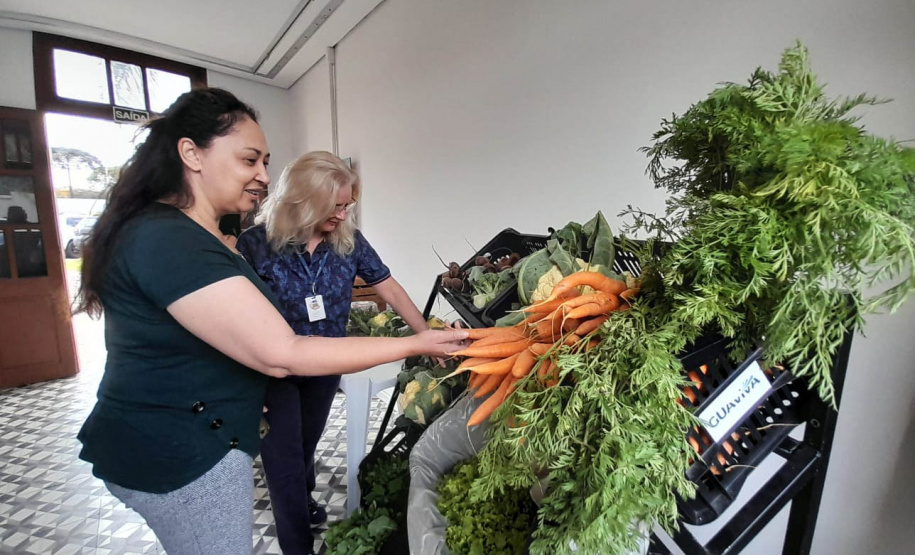 Produtores da Bacia do Miringuava fazem Feira de Produtos Sustentáveis na Sanepar