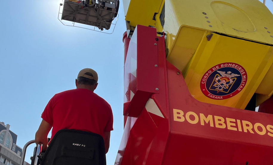 Plataformas mecânicas de 54 metros completam 5 anos de operação no CBMPR