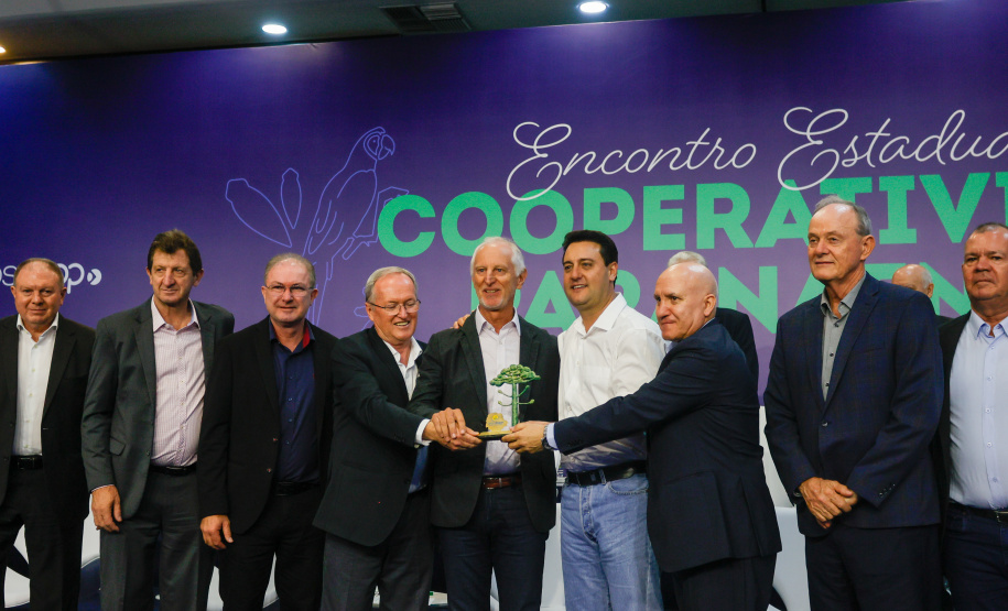 O governador Carlos Massa Ratinho Junior destacou, durante a abertura do Encontro das Cooperativas Paranaenses, nesta sexta-feira (29), a importância do sistema de cooperativo paranaense para os avanços econômicos do Estado.