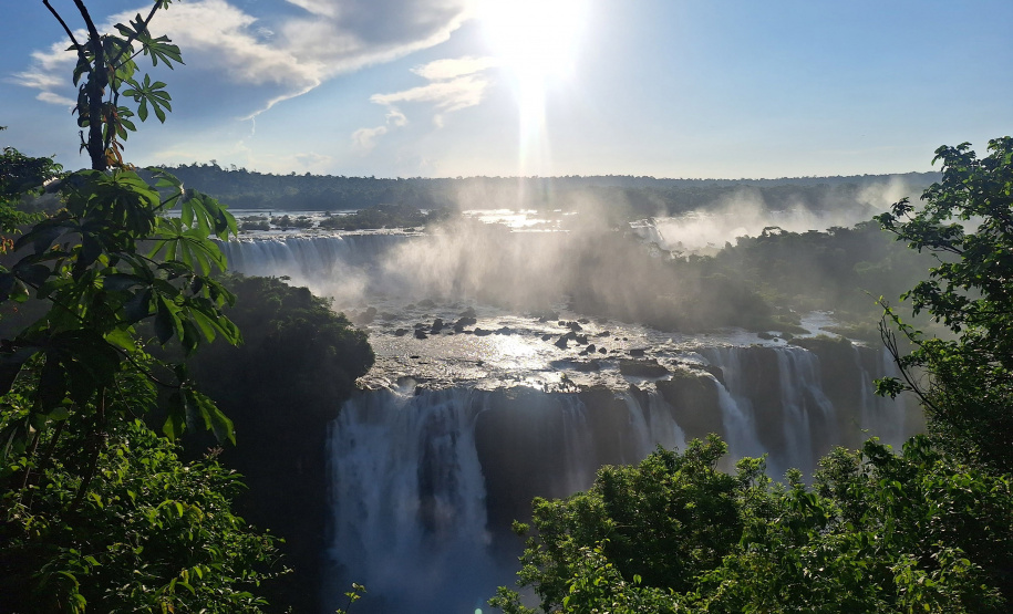 Parque Nacional do Iguaçu é o 6º destino mais pesquisado e desejado do mundo, conforme dados do Google