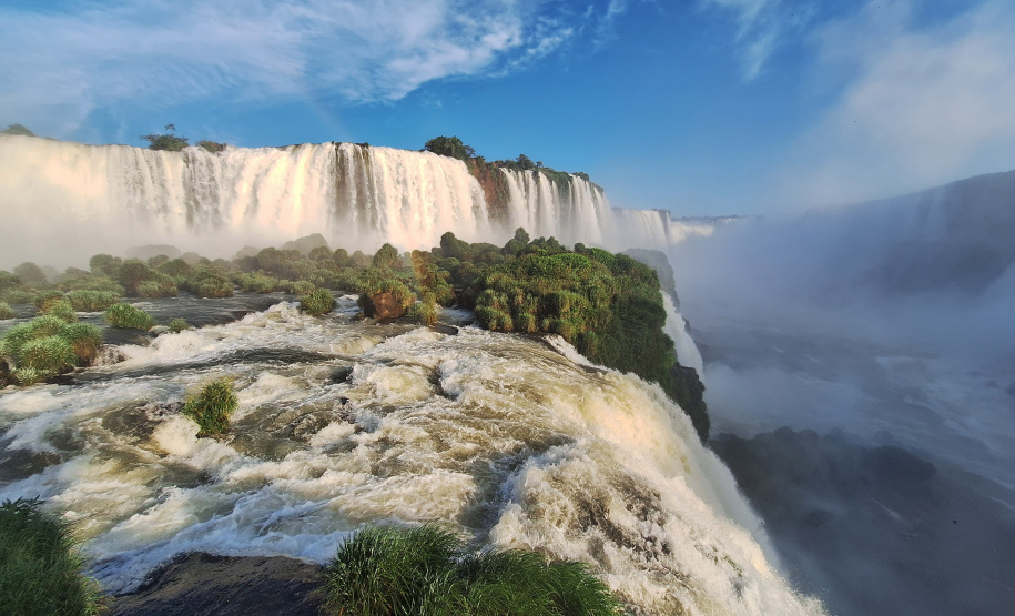 Parque Nacional do Iguaçu é o 6º destino mais pesquisado e desejado do mundo, conforme dados do Google