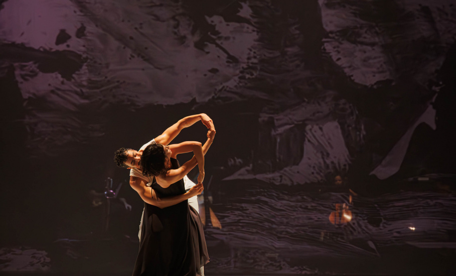 Mais nova obra do Balé Teatro Guaíra, “Orfeu e Eurídice” conquista o público