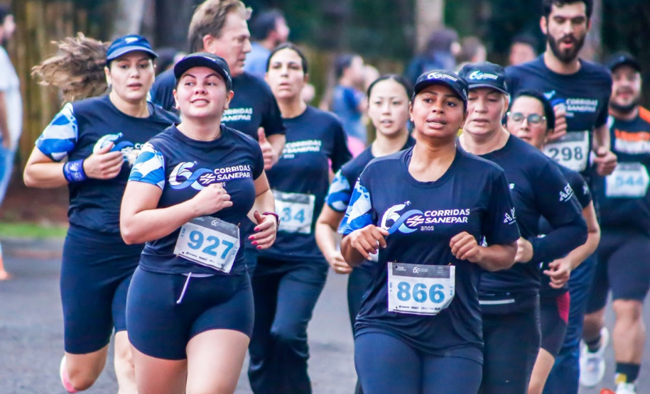 Circuito Corrida de Rua Sanepar e homenagens aos empregados marcam os 25 anos de certificação ISO 14.001 de Foz do Iguaçu