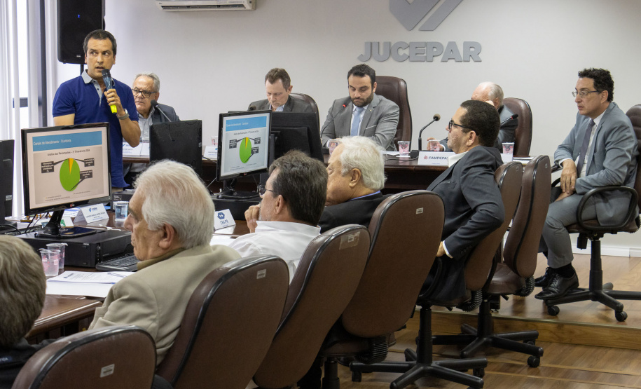 Conselho de administração da Jucepar aprova projeto de consolidação do Empresa Fácil