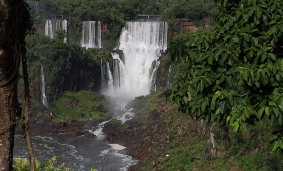 HOTELARIA E TURISMO FOZ DO IGUAÇU