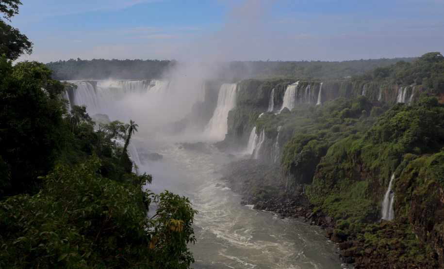 HOTELARIA E TURISMO FOZ DO IGUAÇU