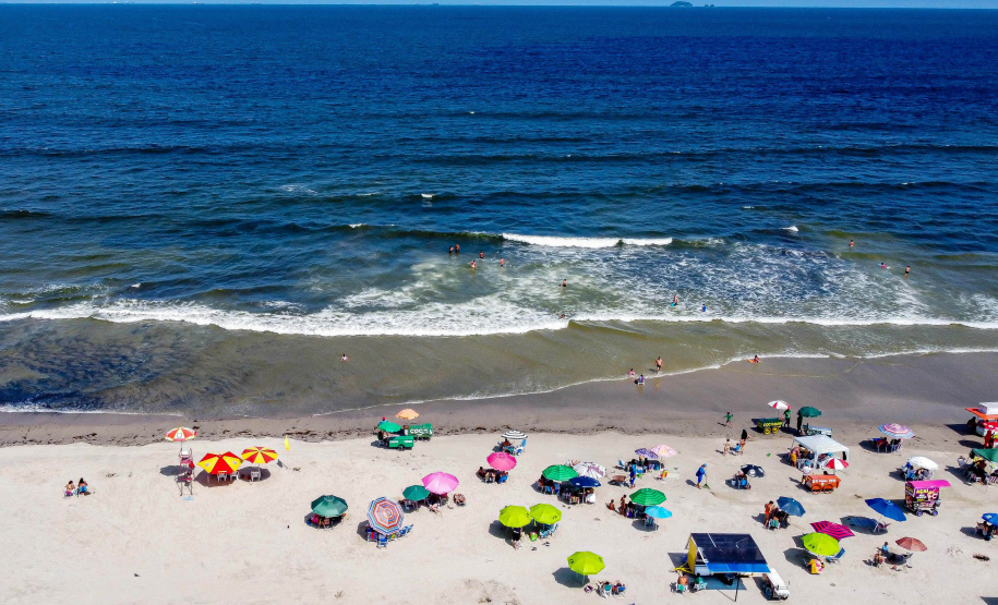 Paraná se prepara para maratona de exames para garantir a qualidade da água no Verão