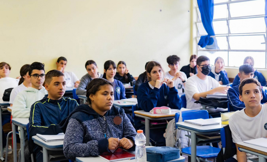 Nova Matrícula Online registra mais de 800 mil acessos em 20 dias e moderniza educação no Paraná