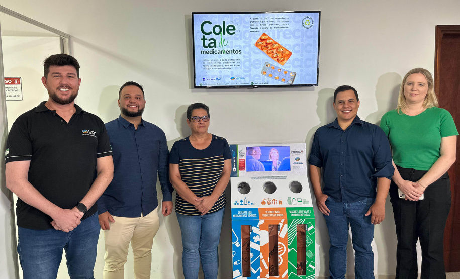 Totem para coleta de medicamentos vencidos começou a funcionar nesta quinta-feira (7) na sede do IAT de Cianorte