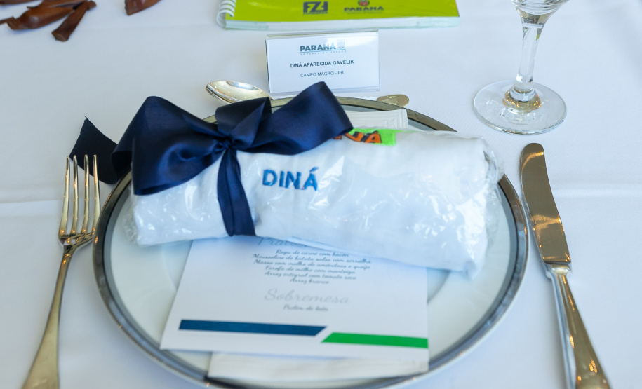 MERENDEIRAS CONCURSO