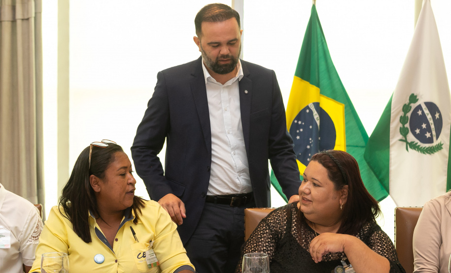 MERENDEIRAS CONCURSO