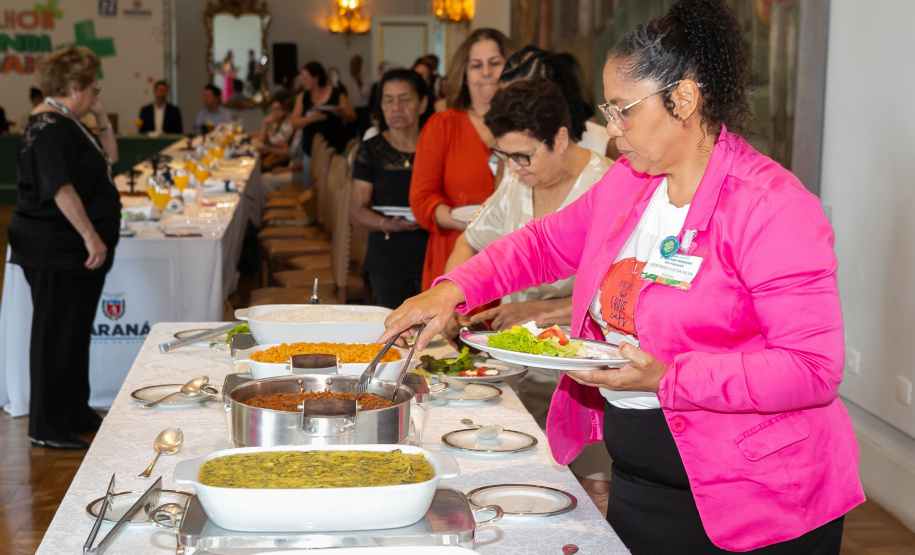 MERENDEIRAS CONCURSO