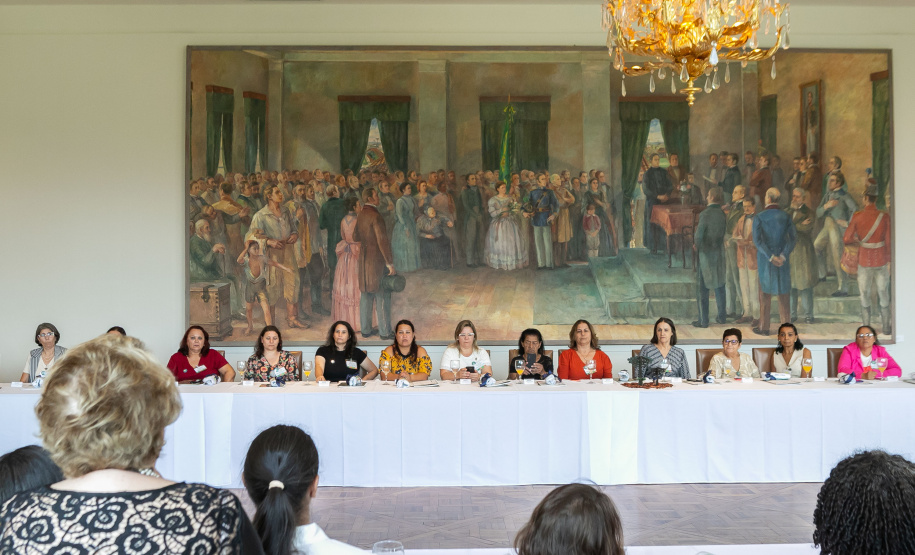 MERENDEIRAS CONCURSO