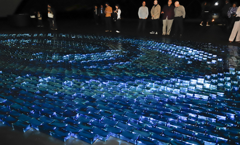 Museu Oscar Niemeyer celebra 22 anos com novas exposições, performances e entrada gratuita