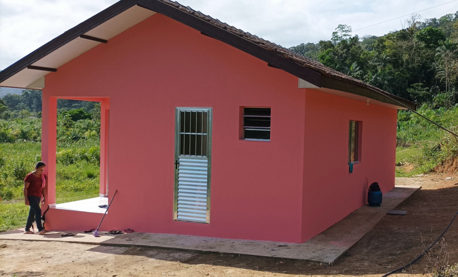 COHAPAR Entrega de moradias para famílias quilombolas de Guaraqueçaba