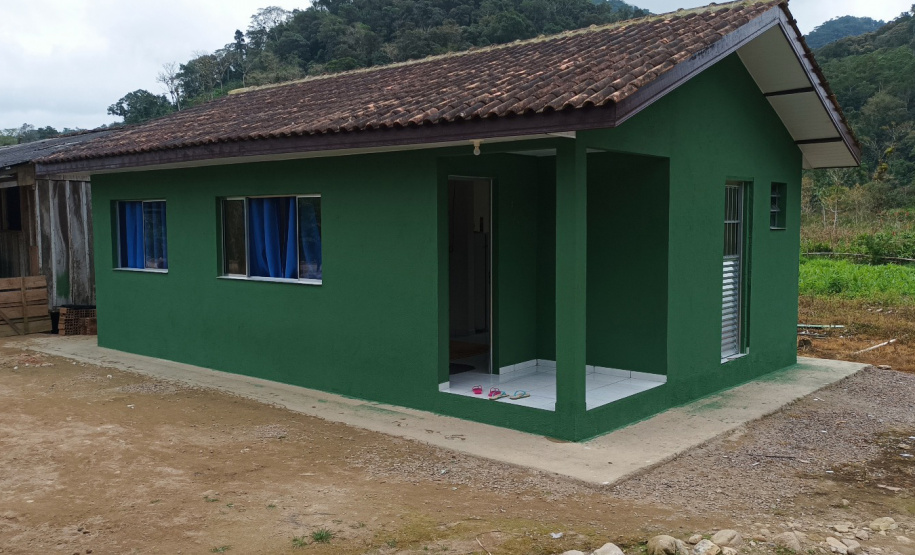 COHAPAR Entrega de moradias para famílias quilombolas de Guaraqueçaba